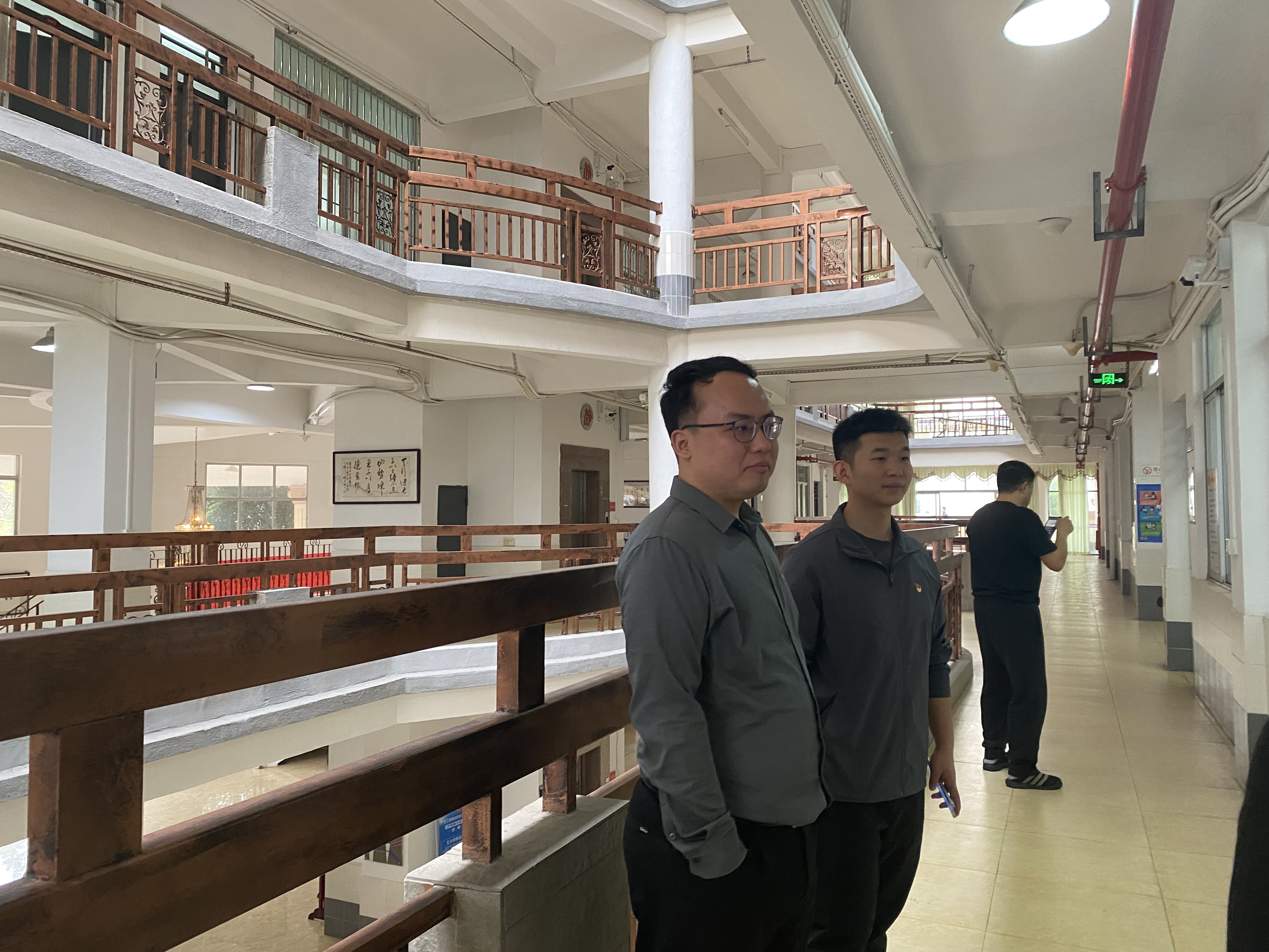 2025.3.3科室巡查2.jpg 2025.3.3科室巡查2.jpg