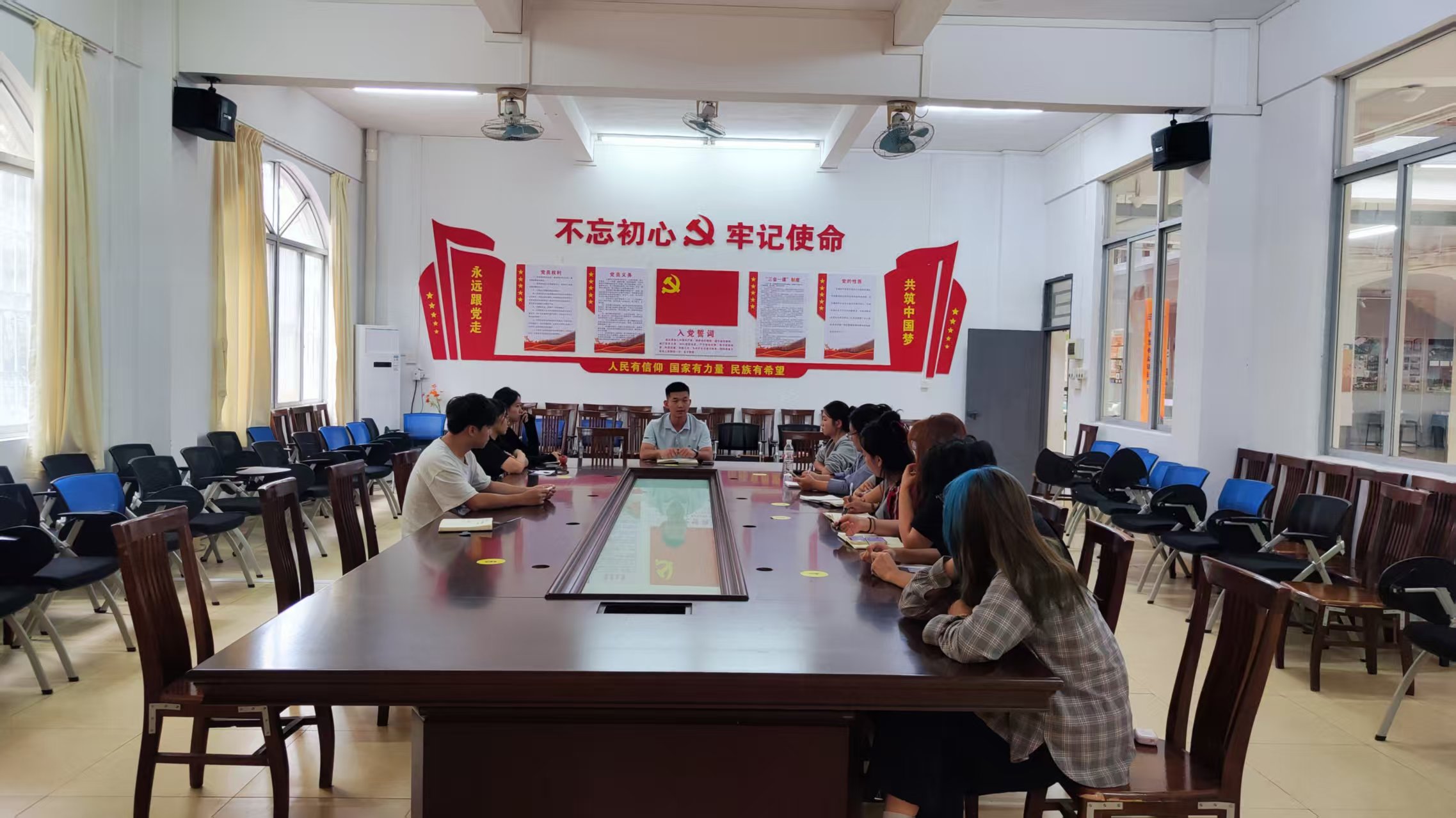 微信图片_20251020135943_1991_149.jpg 微信图片_20251020135943_1991_149.jpg